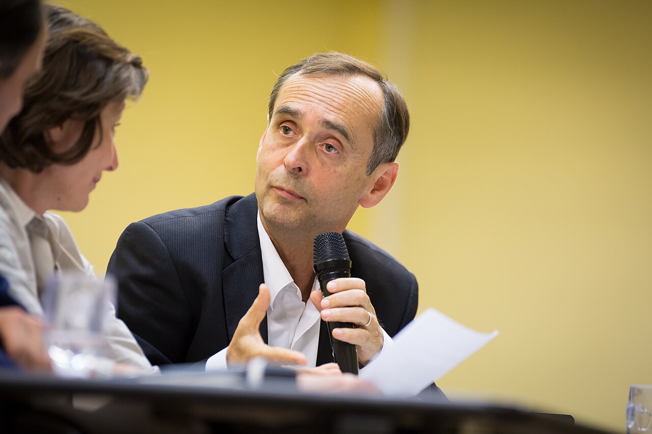 Robert Ménard lors d'une réunion publique à Toulouse en 2015